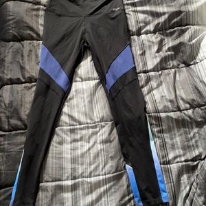 Victoria Secrets Ultimate Pink leggings